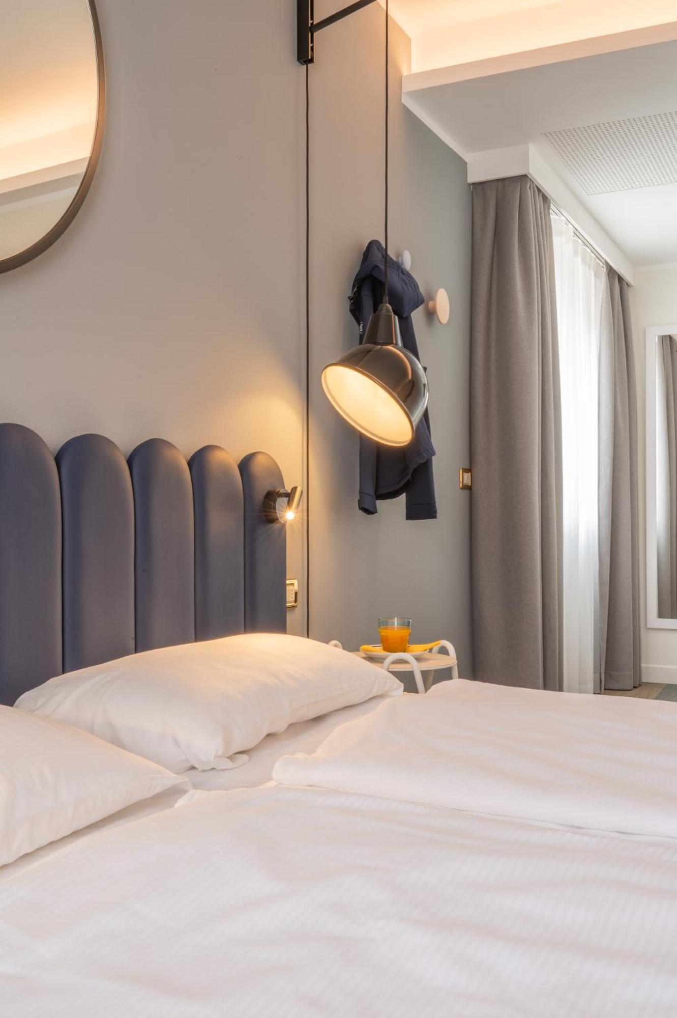 Hotel Europa Гарда Экстерьер фото