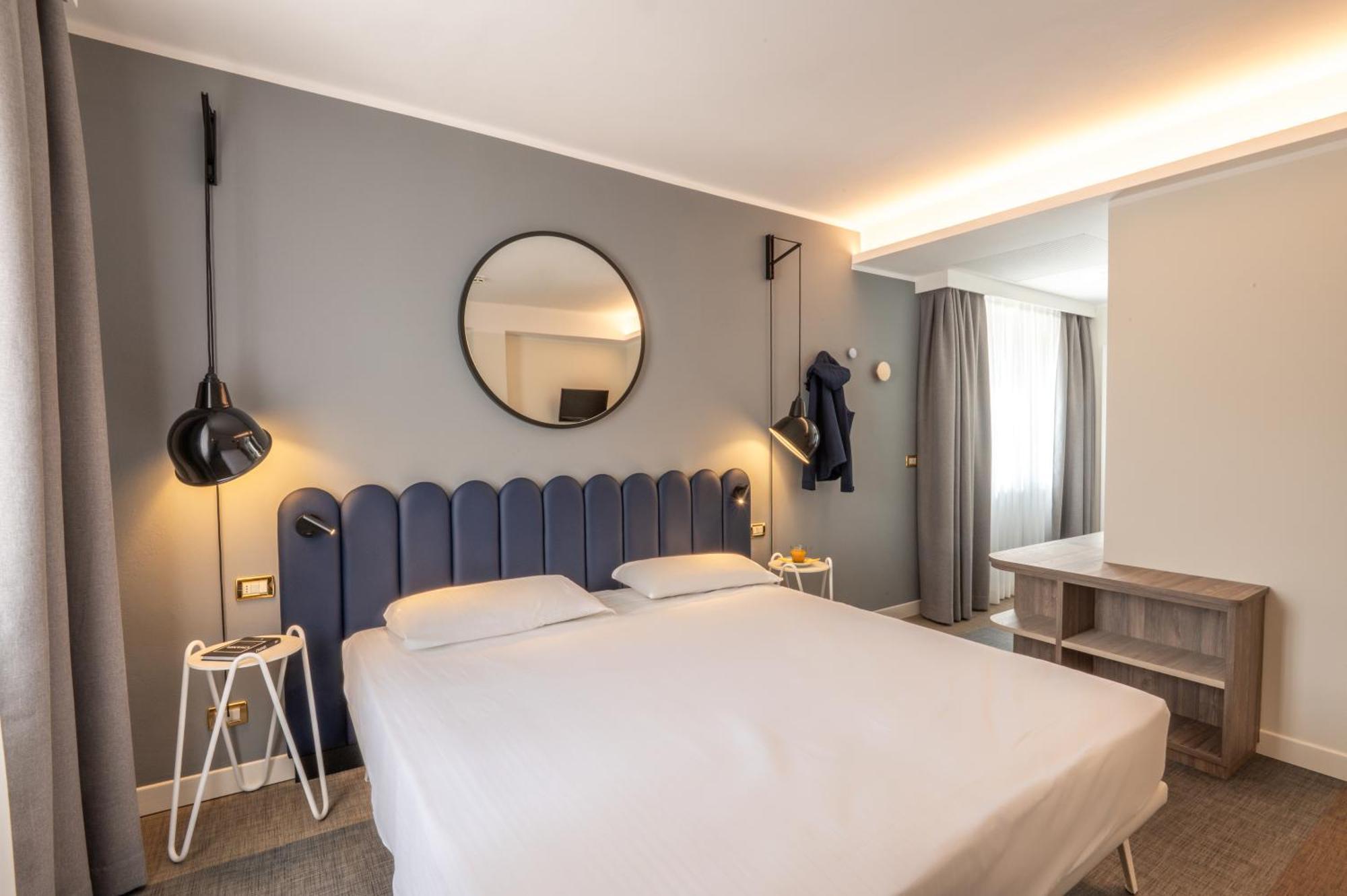 Hotel Europa Гарда Экстерьер фото