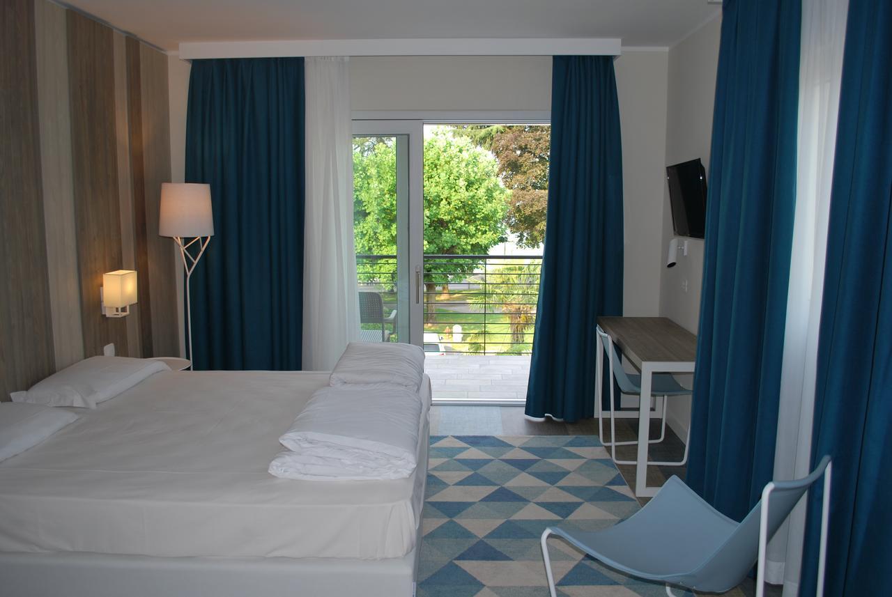 Hotel Europa Гарда Экстерьер фото